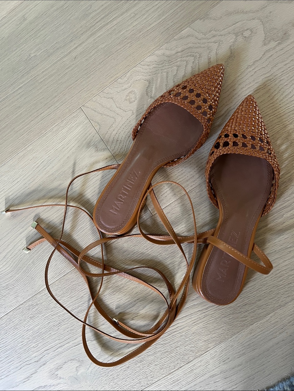 Souliers Martinez Leather Woven and Lace Up Sandals - Tan